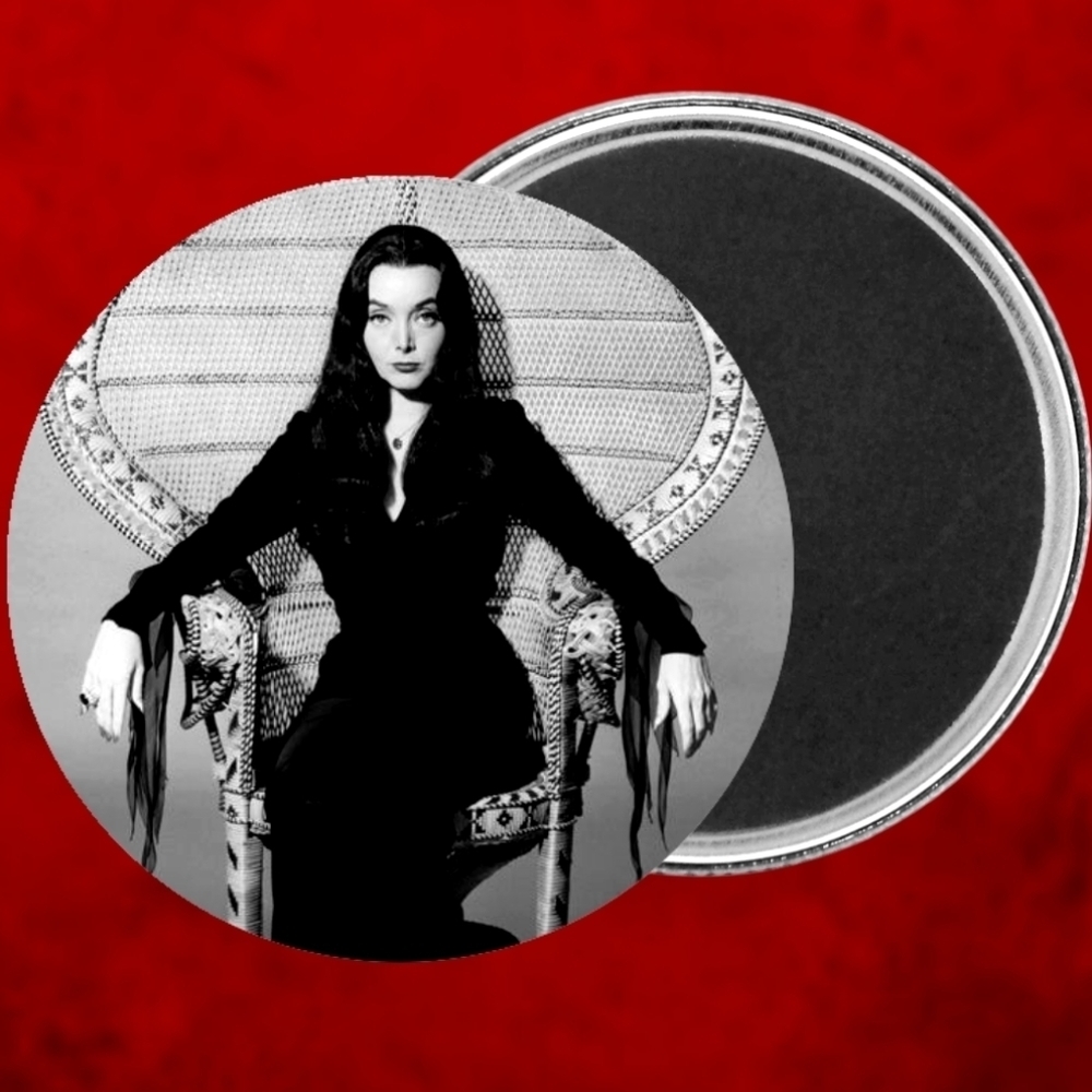 Female Vampire Magnet Set Gothic Horror Lover Decor The Addams Family - Picture 4 of 5